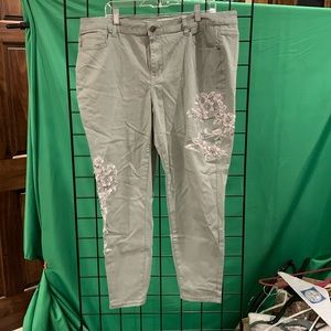 Lane Bryant gray jeans with embroidered silver pattern size 20